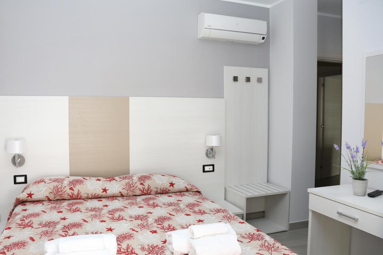 Meuble Leonetti Bed & Breakfast Centola Oda fotoğraf
